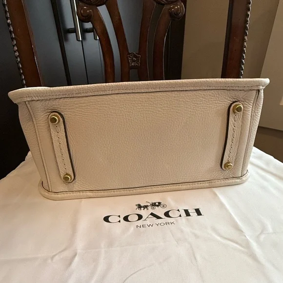 Coach Tyler Carryall 28 Bag - Picture 9 of 14